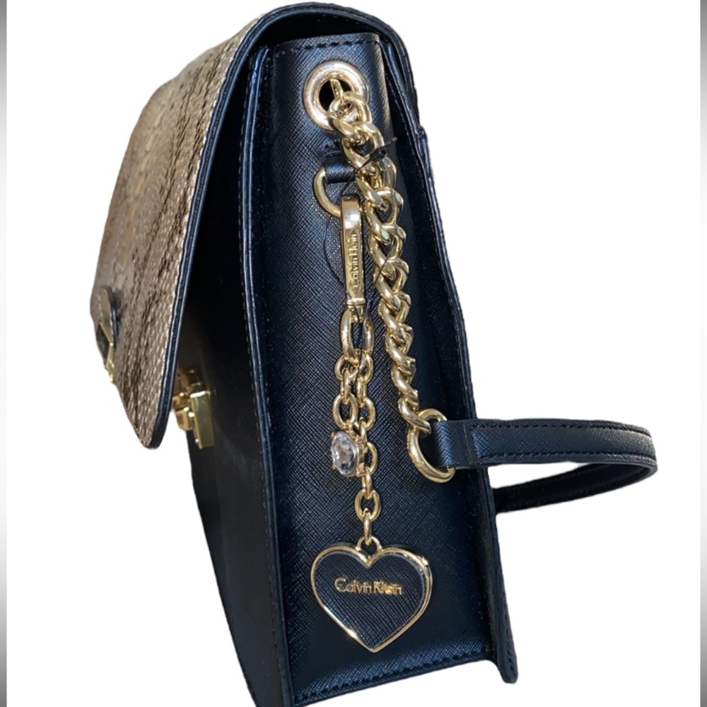 CALVIN KLEIN NWT Signature Snake Print Bag - Picture 4 of 11